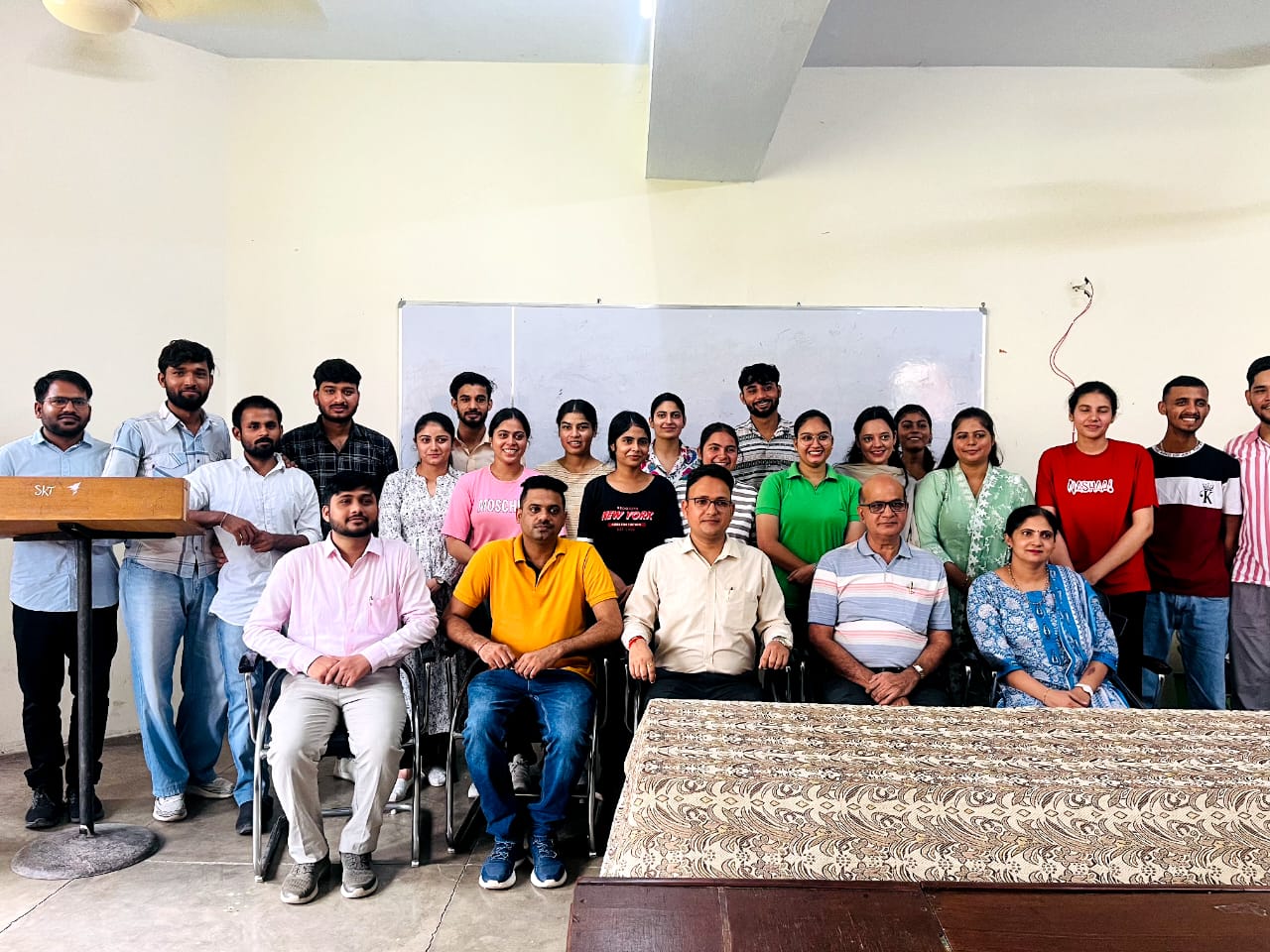 आज पंजाब विश्वविद्यालय चंडीगढ़ के संस्कृत विभाग में शिक्षक दिवस का आयोजन किया गया |